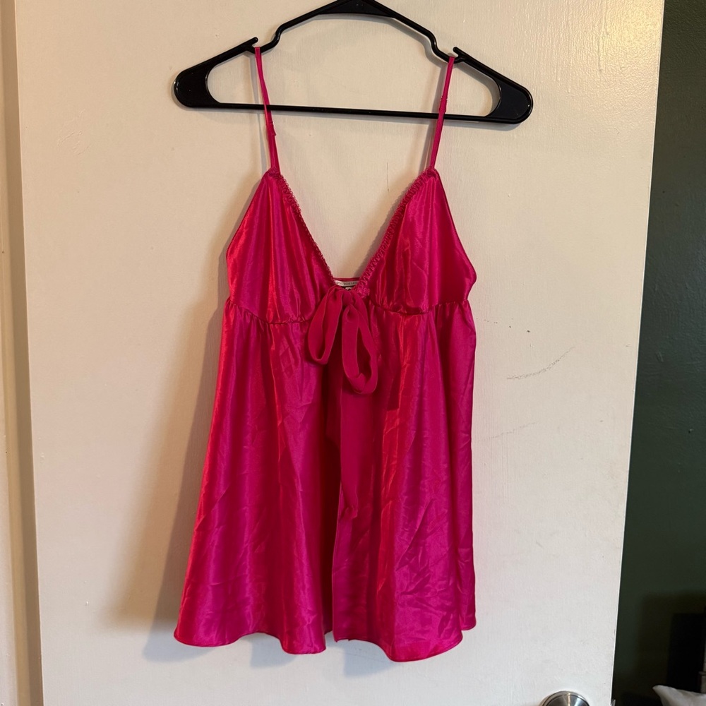Victoria’s Secret hot pink satin babydoll tank top front closure bow detail